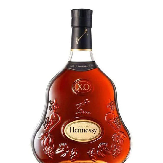 Hennessy X.O Cognac – luxurious extra old French cognac with deep amber color and complex flavor profile