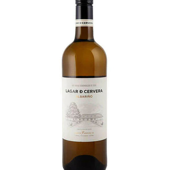 Lagar de Cervera Albariño 2023 white wine bottle with screw cap and minimalist label, Spanish Rías Baixas white wine