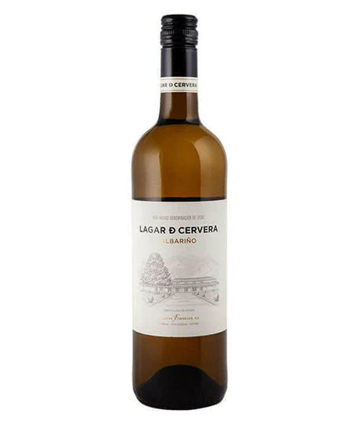 Lagar de Cervera Albariño 2023 white wine bottle with screw cap and minimalist label, Spanish Rías Baixas white wine