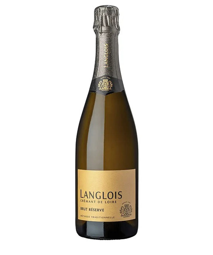 Langlois Crémant de Loire Brut Réserve sparkling wine bottle with gold label and silver foil top