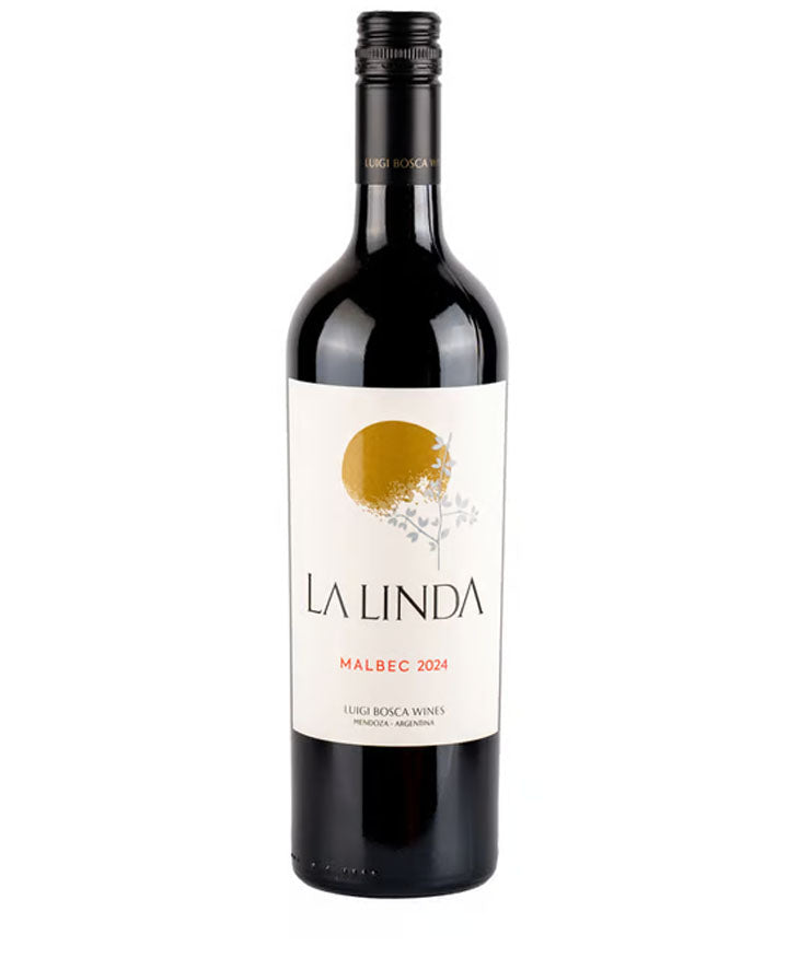 Wine bottle labeled 'La Linda' on a white background