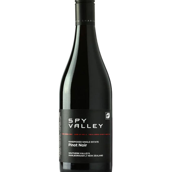 Spy Valley Pinot Noir 2022 wine bottle – premium red wine from Marlborough, New Zealand with modern black label.
