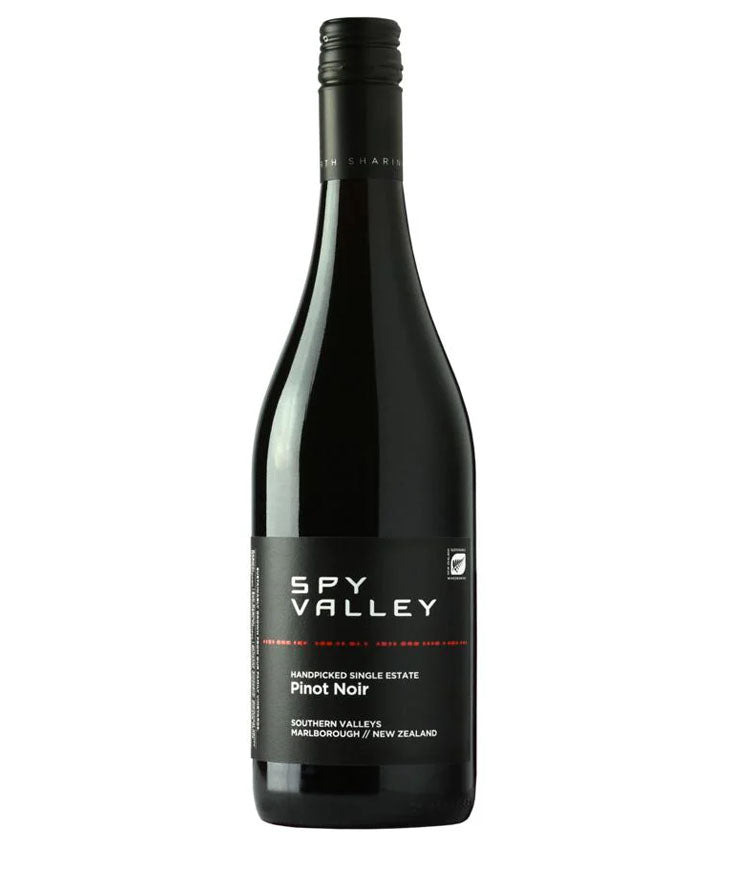 Spy Valley Pinot Noir 2022 wine bottle – premium red wine from Marlborough, New Zealand with modern black label.