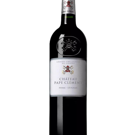 Château Pape Clément 2020 Pessac-Léognan Grand Cru Classé red wine with embossed crest and silver label
