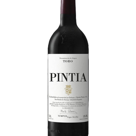 Bottle of Pintia Toro 2021 red wine by Tempos Vega Sicilia – bold Spanish wine from the Toro DO region.